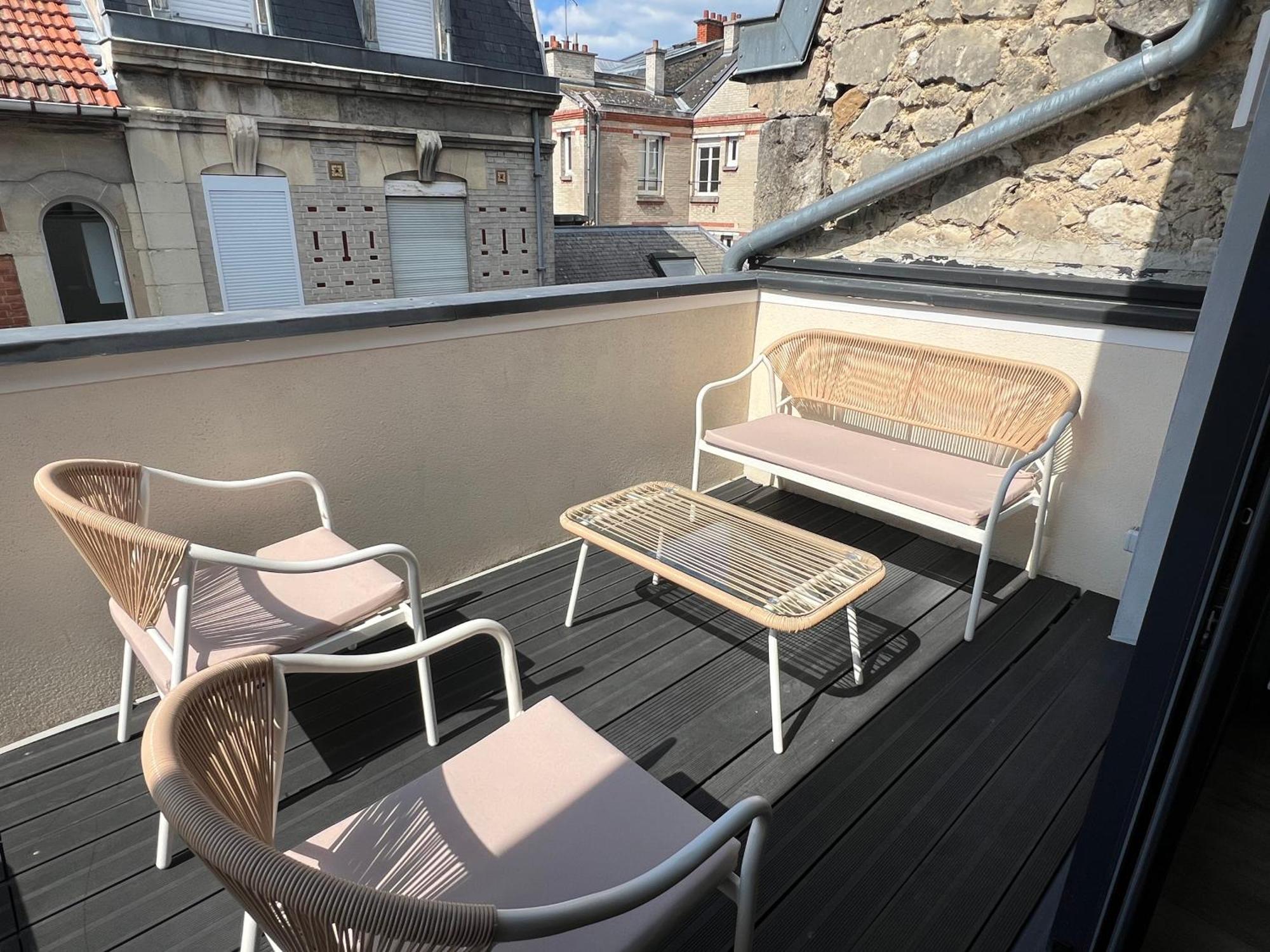 Mm Suites Town House Terrasse Reims Exteriör bild